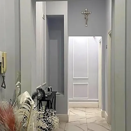 Luxury 2.0